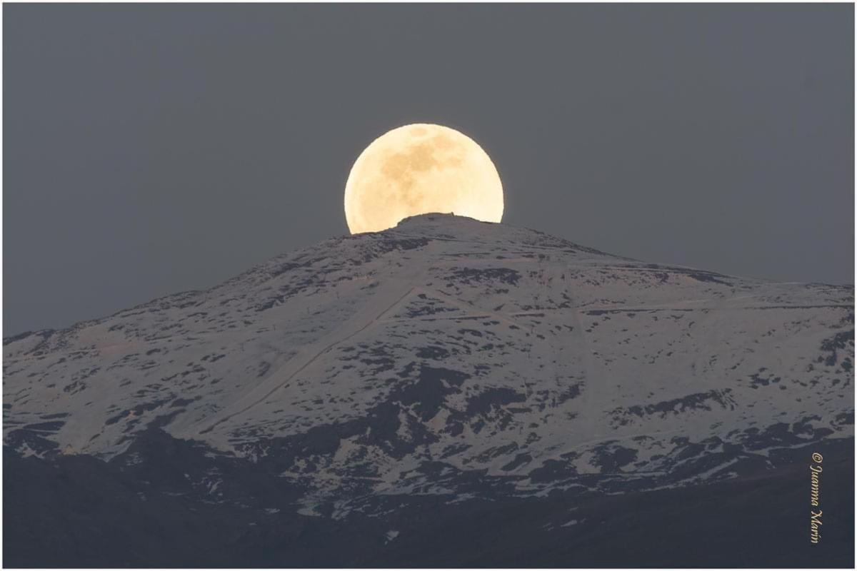 House Moon Sierra Nevada Estudio Con Wifi ภายนอก รูปภาพ